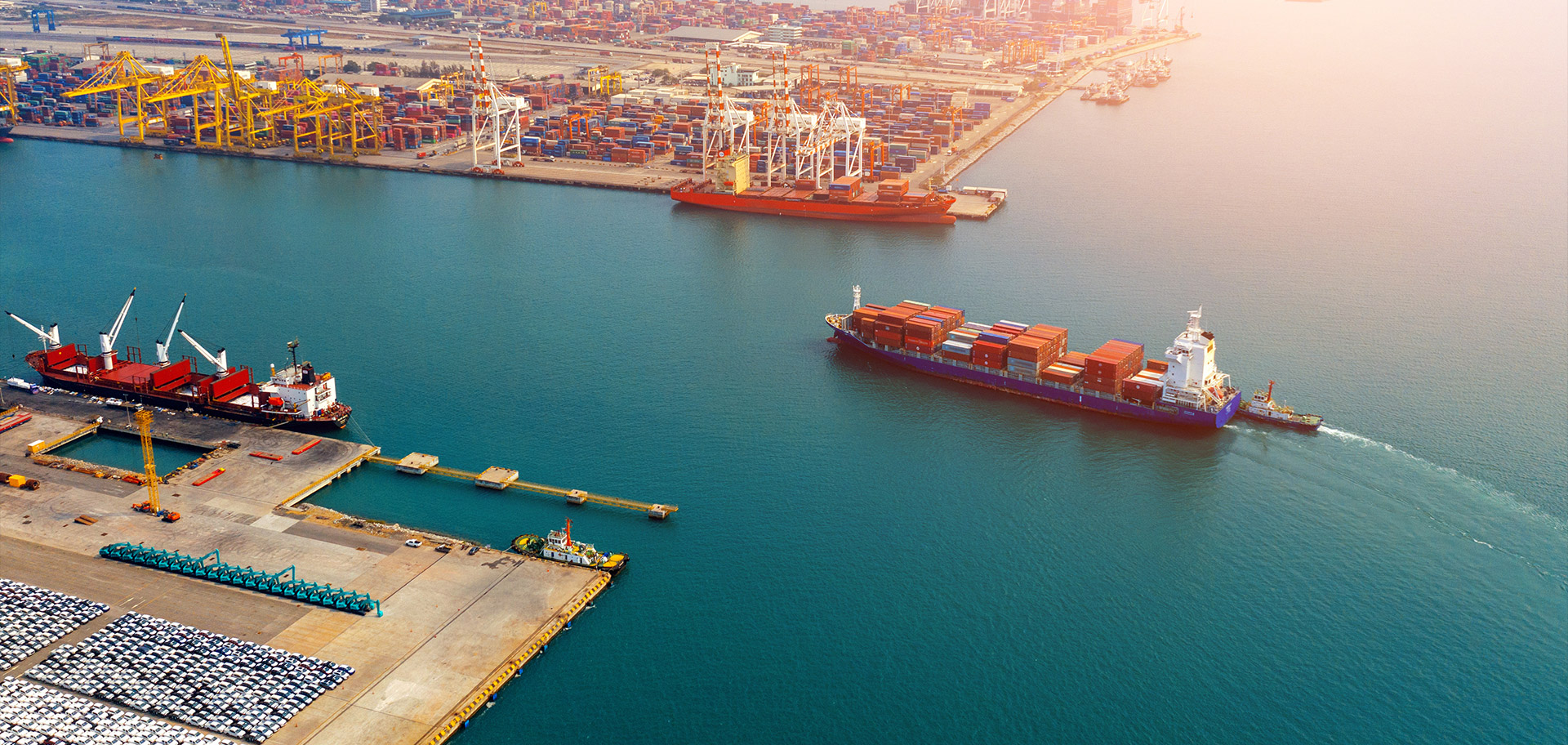 Commitment to excellence and sustainability in shipping.